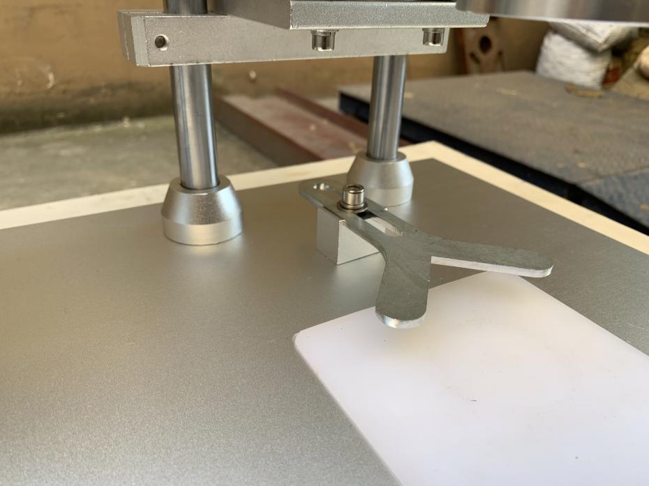 Electric Automatic Capping Machines