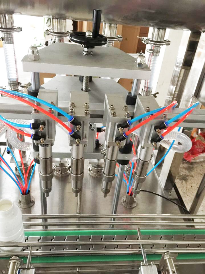 Automatic Paste Filling Machines with Conveyor Belts Automatic Paste Filling Machines with Conveyor Belts