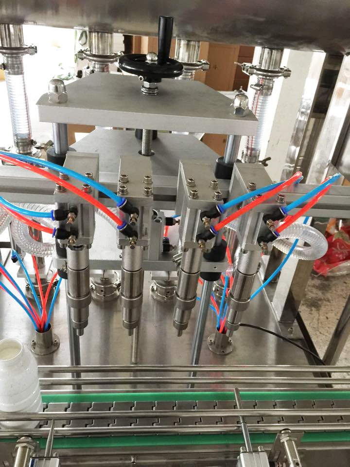 Automatic Paste Filling Machines with Conveyor Belts Automatic Paste Filling Machines with Conveyor Belts