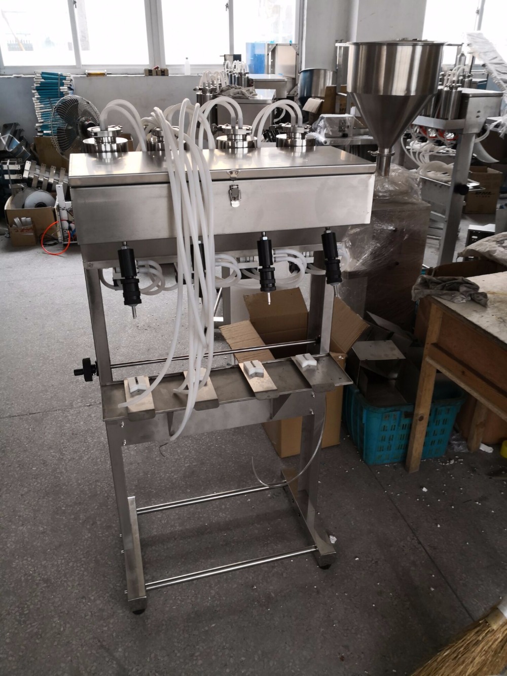 Four Heads Perfume Filling Machines